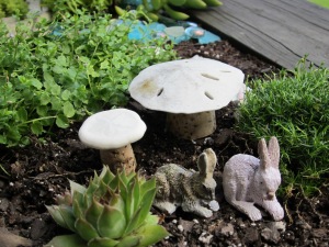 fairy garden table